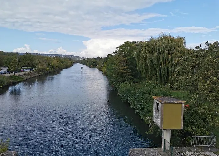 Chalet de charme sur une île à 30min de Paris